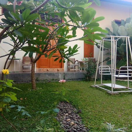 Doeloerkoe Homestay Solo 外观 照片