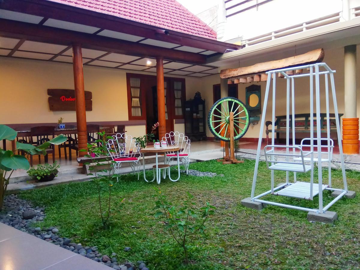Doeloerkoe Homestay Solo 外观 照片