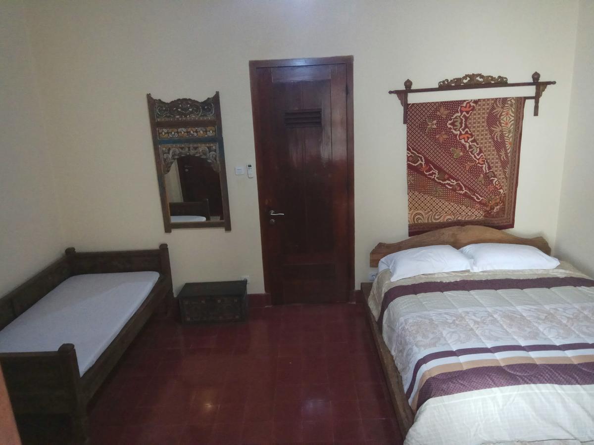 Doeloerkoe Homestay Solo 外观 照片