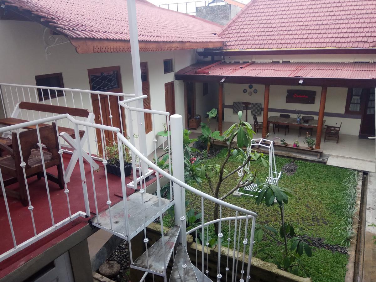 Doeloerkoe Homestay Solo 外观 照片