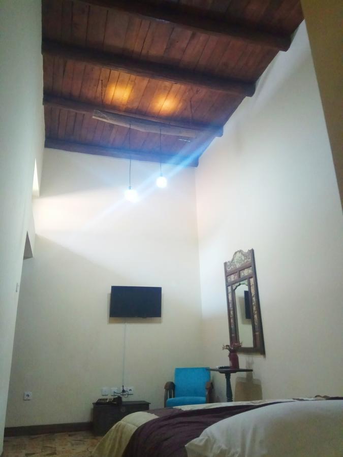 Doeloerkoe Homestay Solo 外观 照片