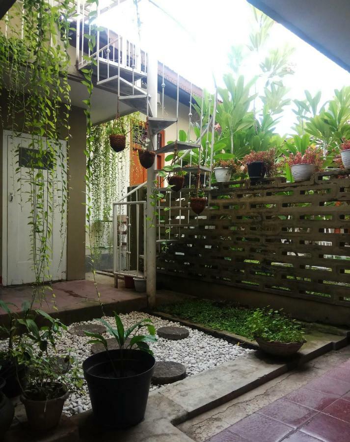 Doeloerkoe Homestay Solo 外观 照片
