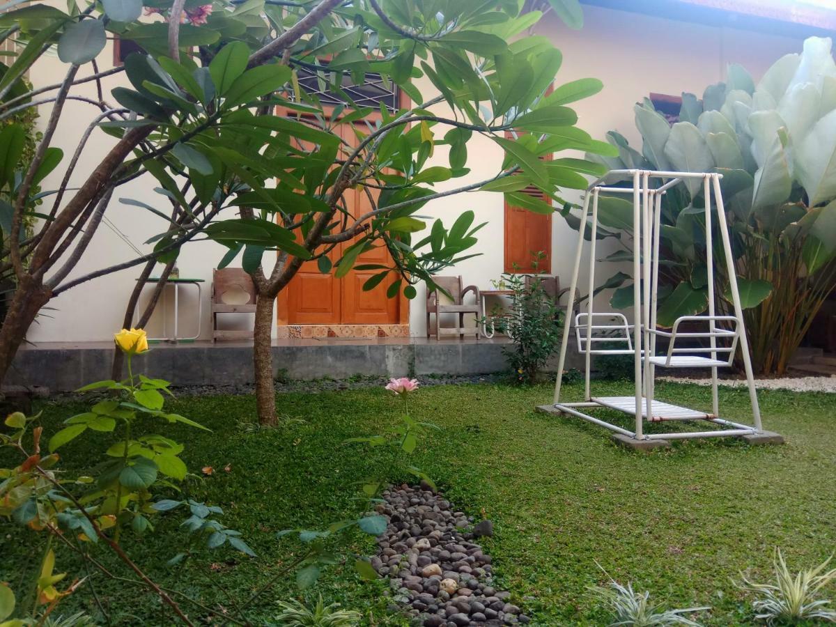 Doeloerkoe Homestay Solo 外观 照片